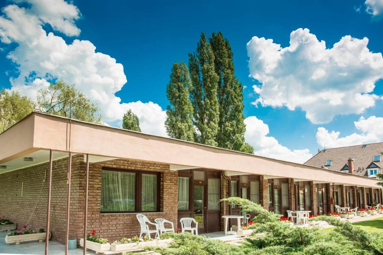 Hotel Hethland Zamardi Vsz Ueduelo Exterior foto